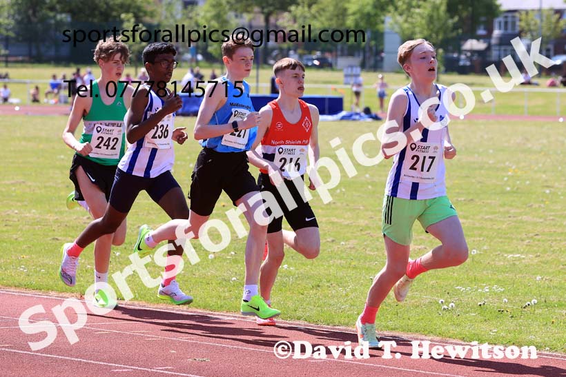 Boys Under-15s 1500 metres, 2024 North Eastern Track and Field Champs., Middlesbrough.  Photo: David T. Hewitson/Sports for All Pics